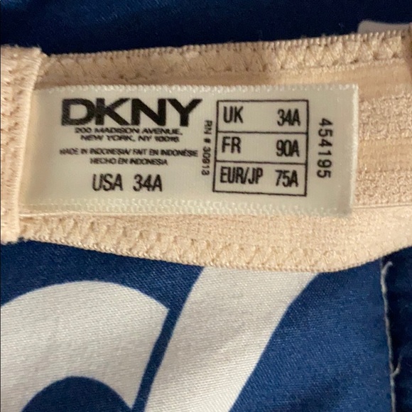 Strapless Nude Bra - Picture 3 of 3